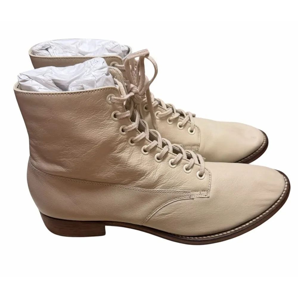THE GREAT Distressed Boxcar Boot in Cream NWB Size 6